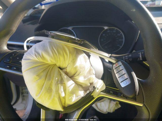 Nissan Altima Sv Fwd Image 13