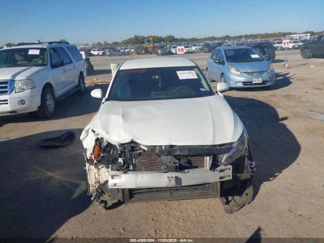 Nissan Altima Sv Fwd Image 9