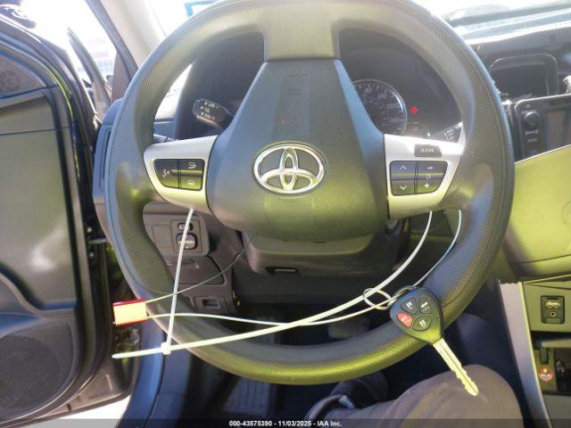 Toyota Corolla S Image 13