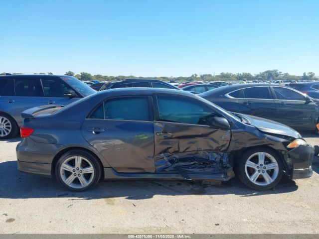 Toyota Corolla S Image 12