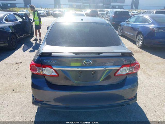 Toyota Corolla S Image 6