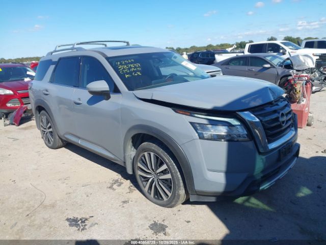 Nissan Pathfinder Platinum 4wd Image 1