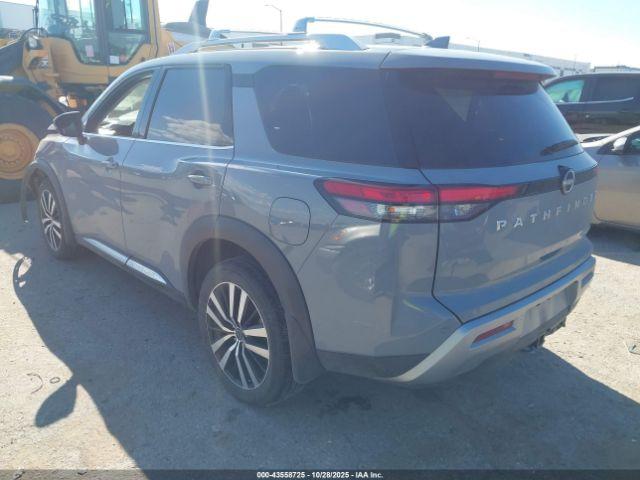 Nissan Pathfinder Platinum 4wd Image 9