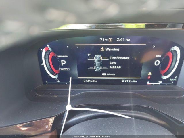 Nissan Pathfinder Platinum 4wd Image 5