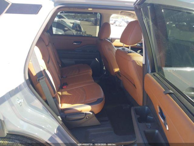 Nissan Pathfinder Platinum 4wd Image 14