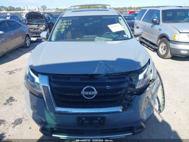 Nissan Pathfinder Platinum 4wd Image 6