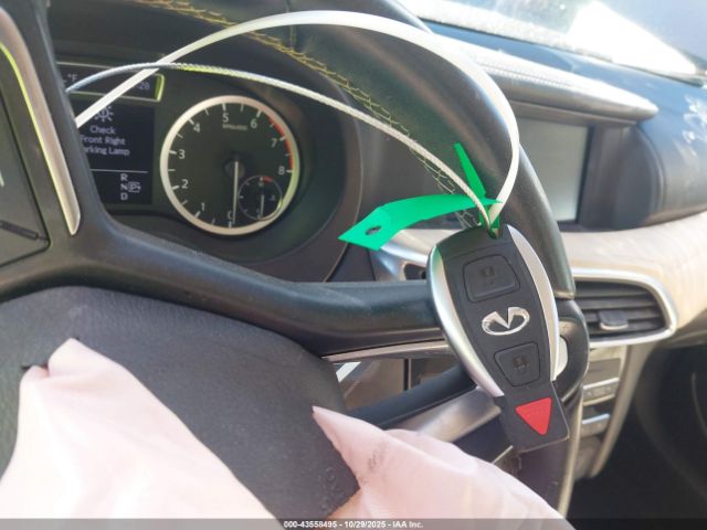 INFINITI Qx Luxury Image 4