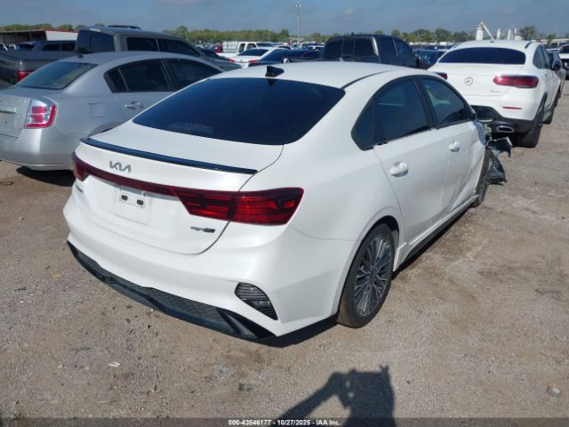 Kia Forte Gt-line Image 5