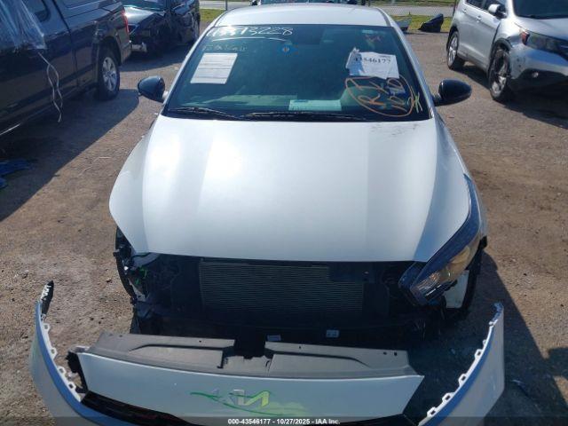 Kia Forte Gt-line Image 12