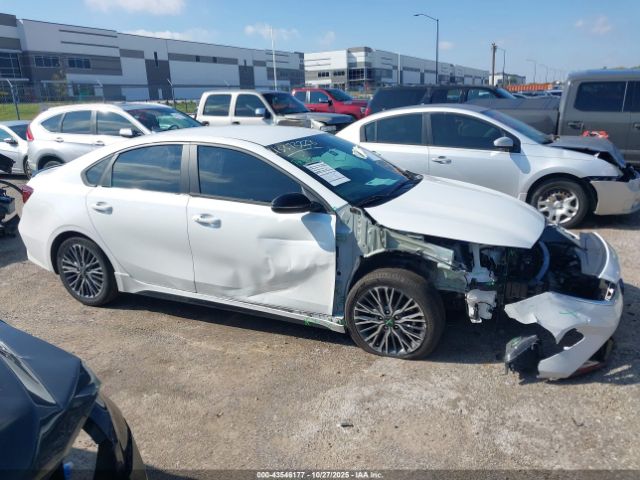 Kia Forte Gt-line Image 11