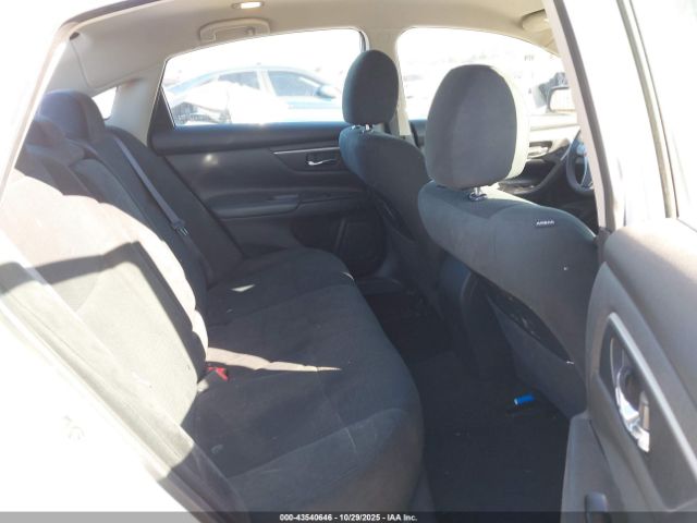 Nissan Altima 2.5 S Image 12