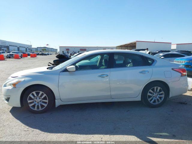 Nissan Altima 2.5 S Image 6