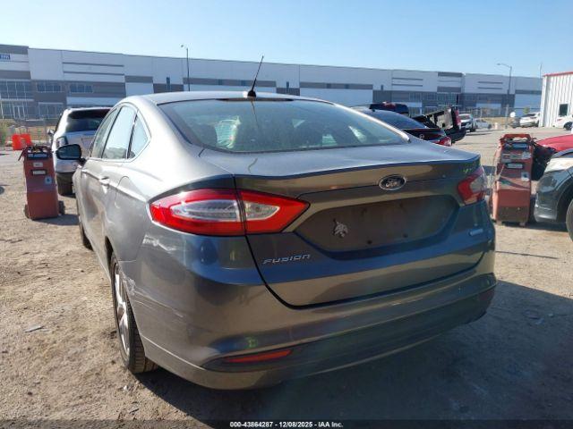 Ford Fusion Se Image 4