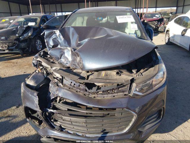 Chevrolet Trax Ls Image 6