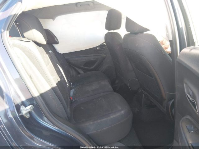 Chevrolet Trax Ls Image 11
