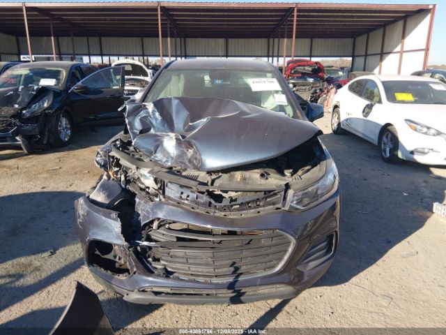 Chevrolet Trax Ls Image 4