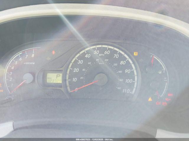 Toyota Sienna Le V6 8 Passenger Image 16