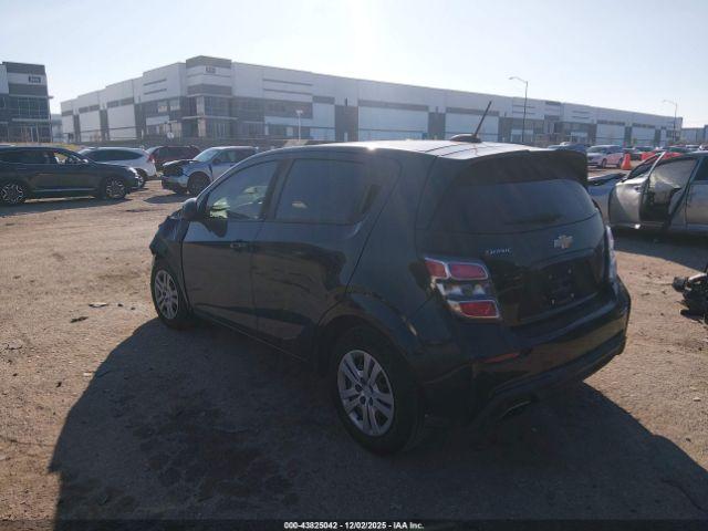 Chevrolet Sonic Fwd  1fl 5-door Image 14