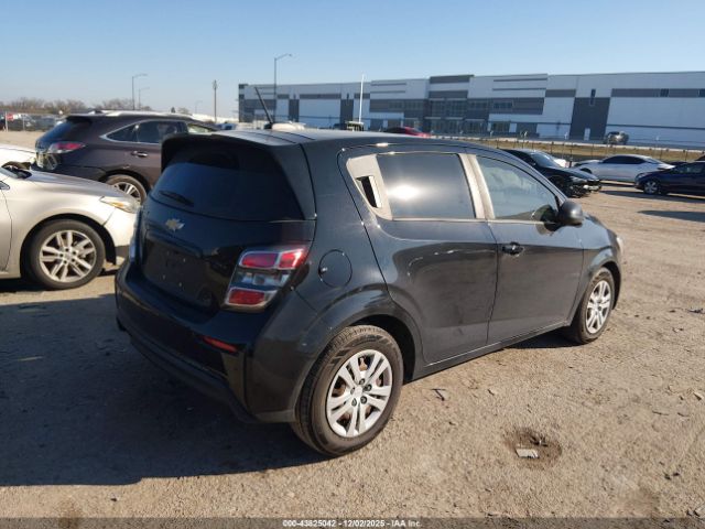 Chevrolet Sonic Fwd  1fl 5-door Image 3