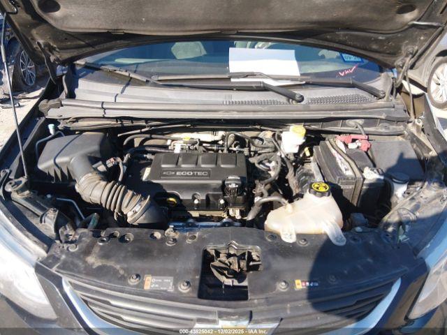 Chevrolet Sonic Fwd  1fl 5-door Image 2