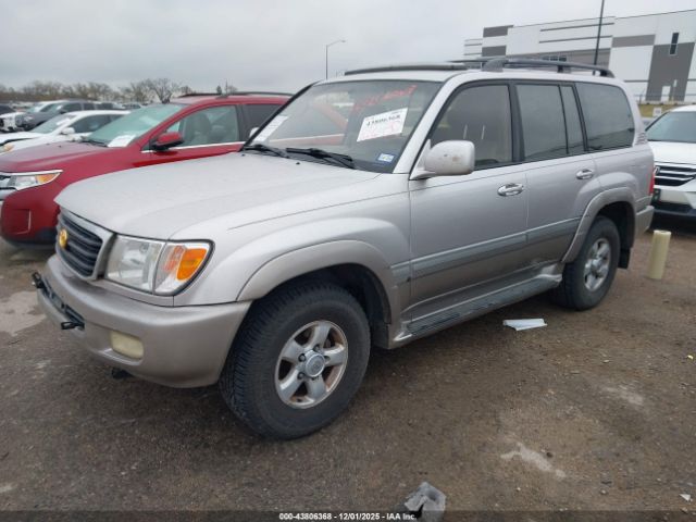 Toyota Land Cruiser Image 12