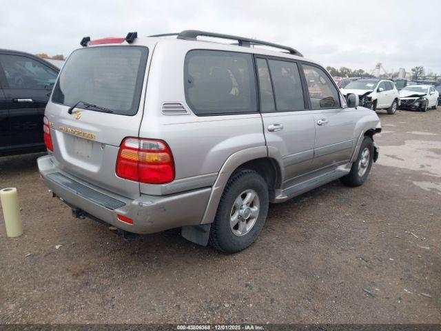 Toyota Land Cruiser Image 9
