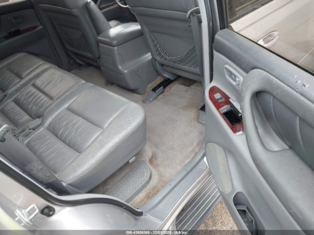 Toyota Land Cruiser Image 4