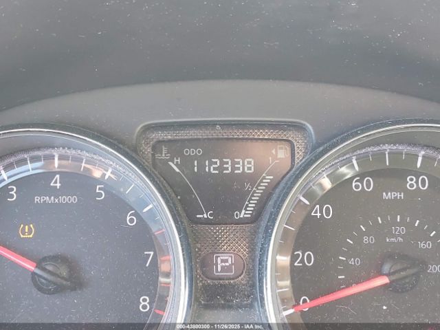 Nissan Versa 1.6 Sv Image 10