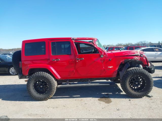 Jeep Wrangler Sahara Image 5