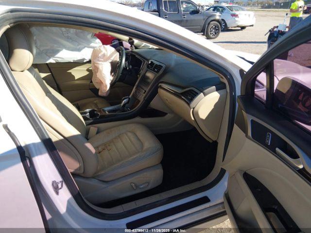 Ford Fusion Se Image 11