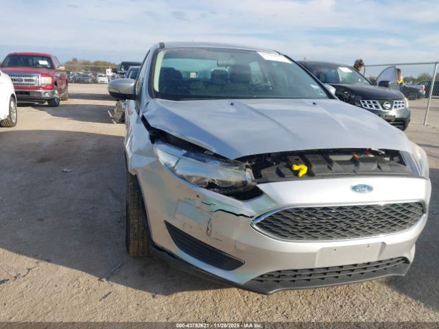 Ford Focus Se Image 8