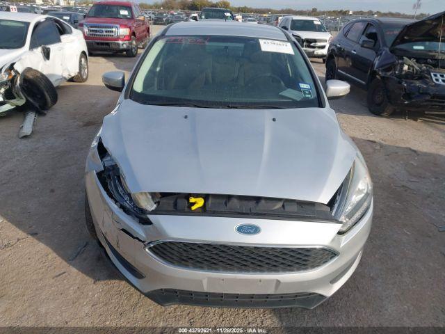 Ford Focus Se Image 14