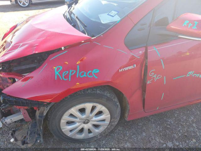 Toyota Prius Le Image 14