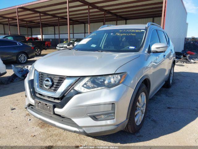 Nissan Rogue Sv Image 2