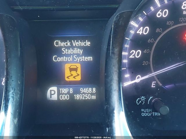 Toyota Avalon Xle Image 16