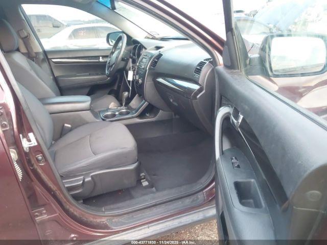 Kia Sorento Lx Image 12