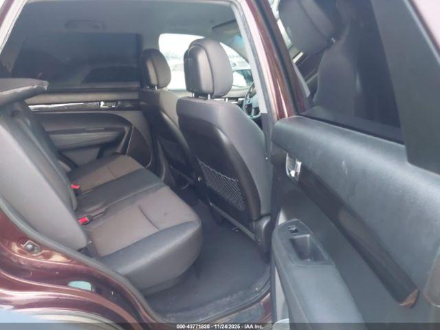 Kia Sorento Lx Image 11