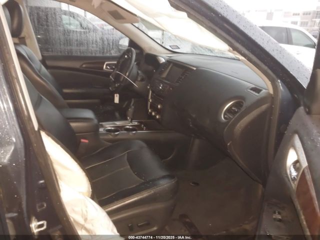 Nissan Pathfinder Platinum Image 5