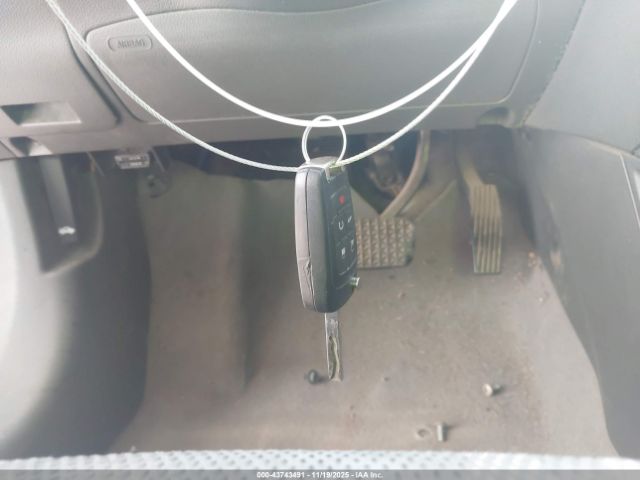 Chevrolet Sonic 2lt Image 9