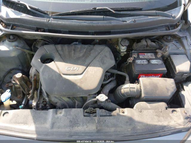 Hyundai ACCENT Gls Image 2