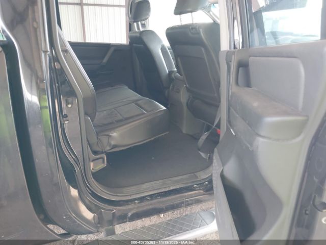 Nissan Titan Le Image 13