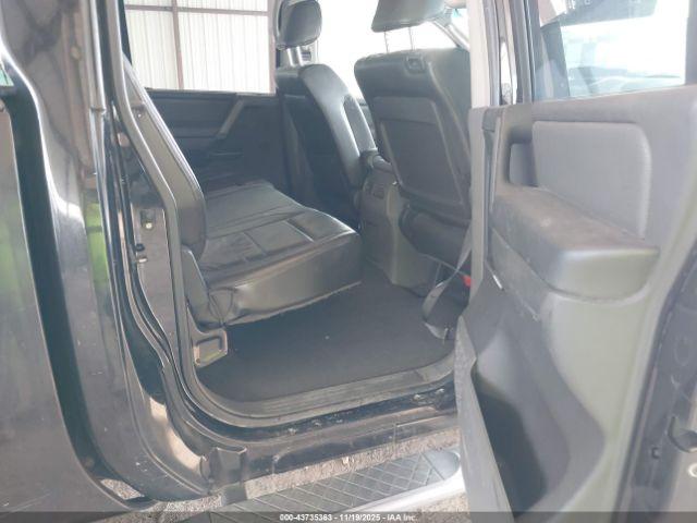 Nissan Titan Le Image 13