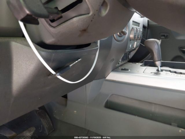 Nissan Titan Le Image 4