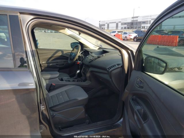 Ford Escape S Image 6