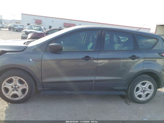 Ford Escape S Image 8