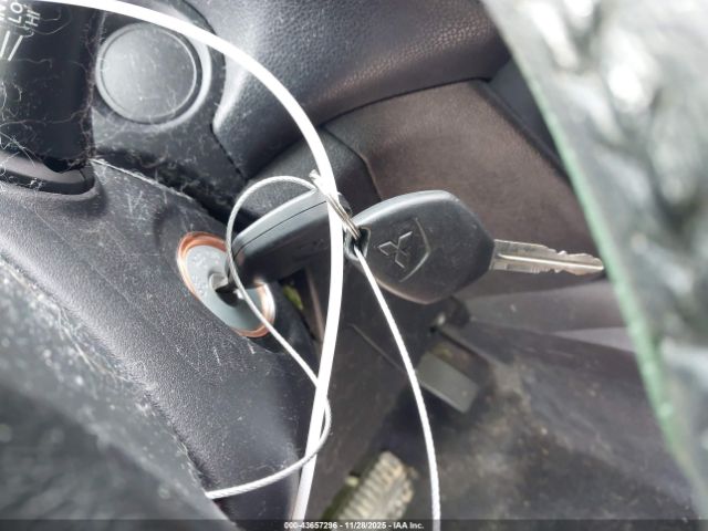 Mitsubishi Outlander Es Image 4