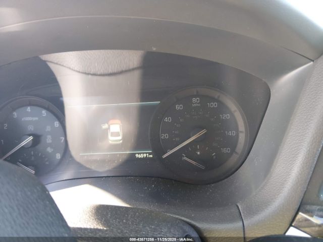 Genesis G80 3.8 Image 14