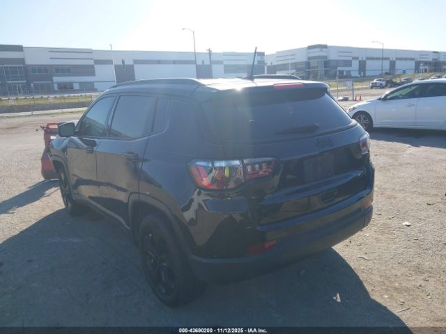 Jeep Compass Altitude Fwd Image 13