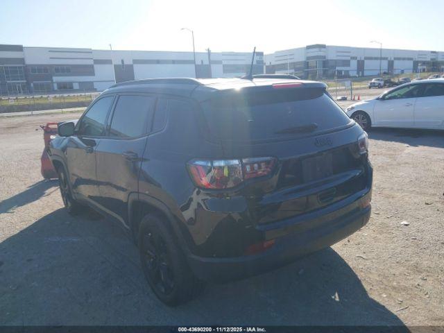 Jeep Compass Altitude Fwd Image 13