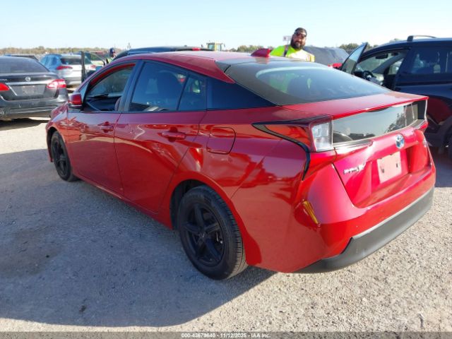 Toyota Prius L Eco Image 8